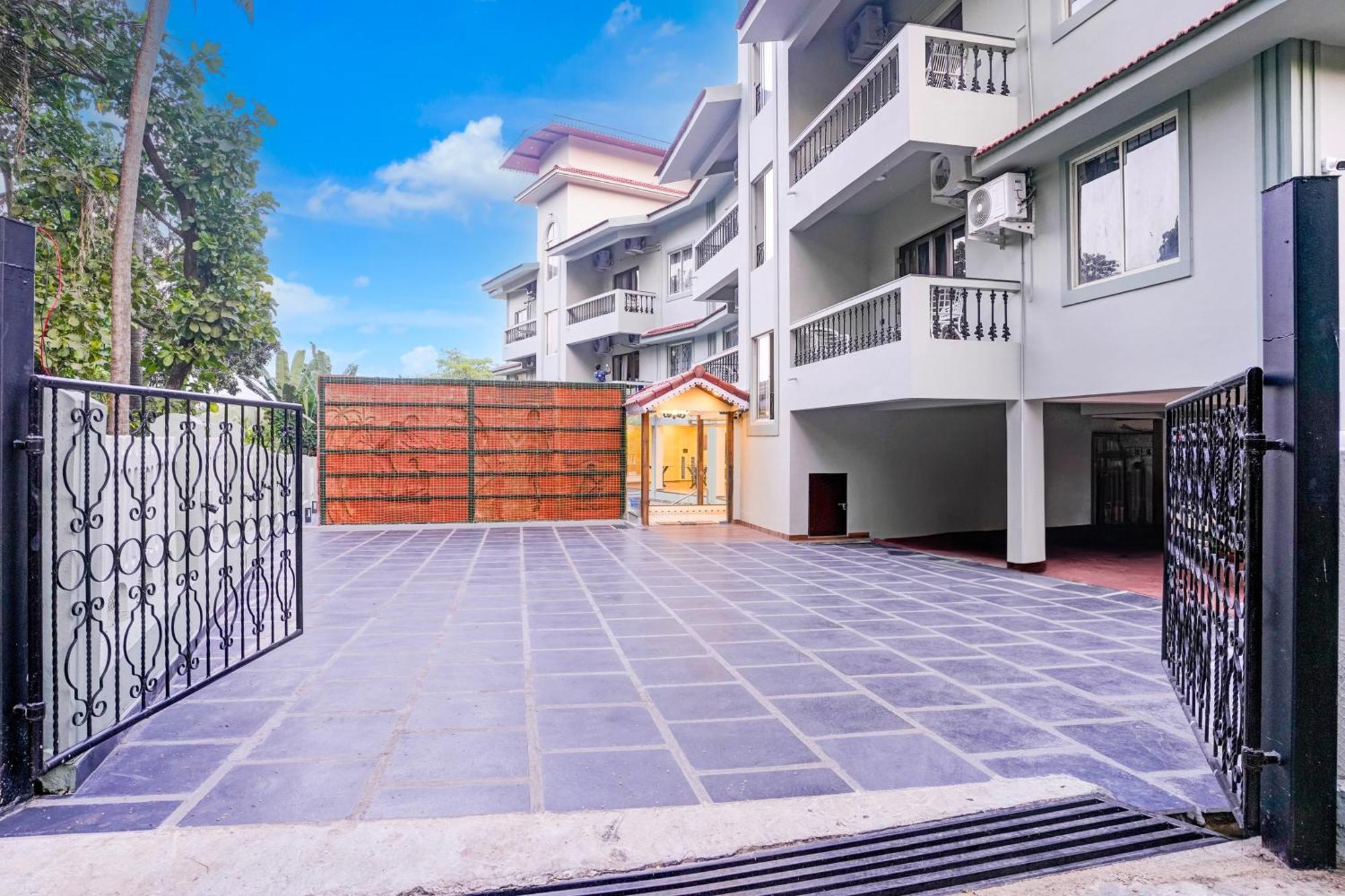 Collection O Dona Karen Hotel GOA Luaran gambar