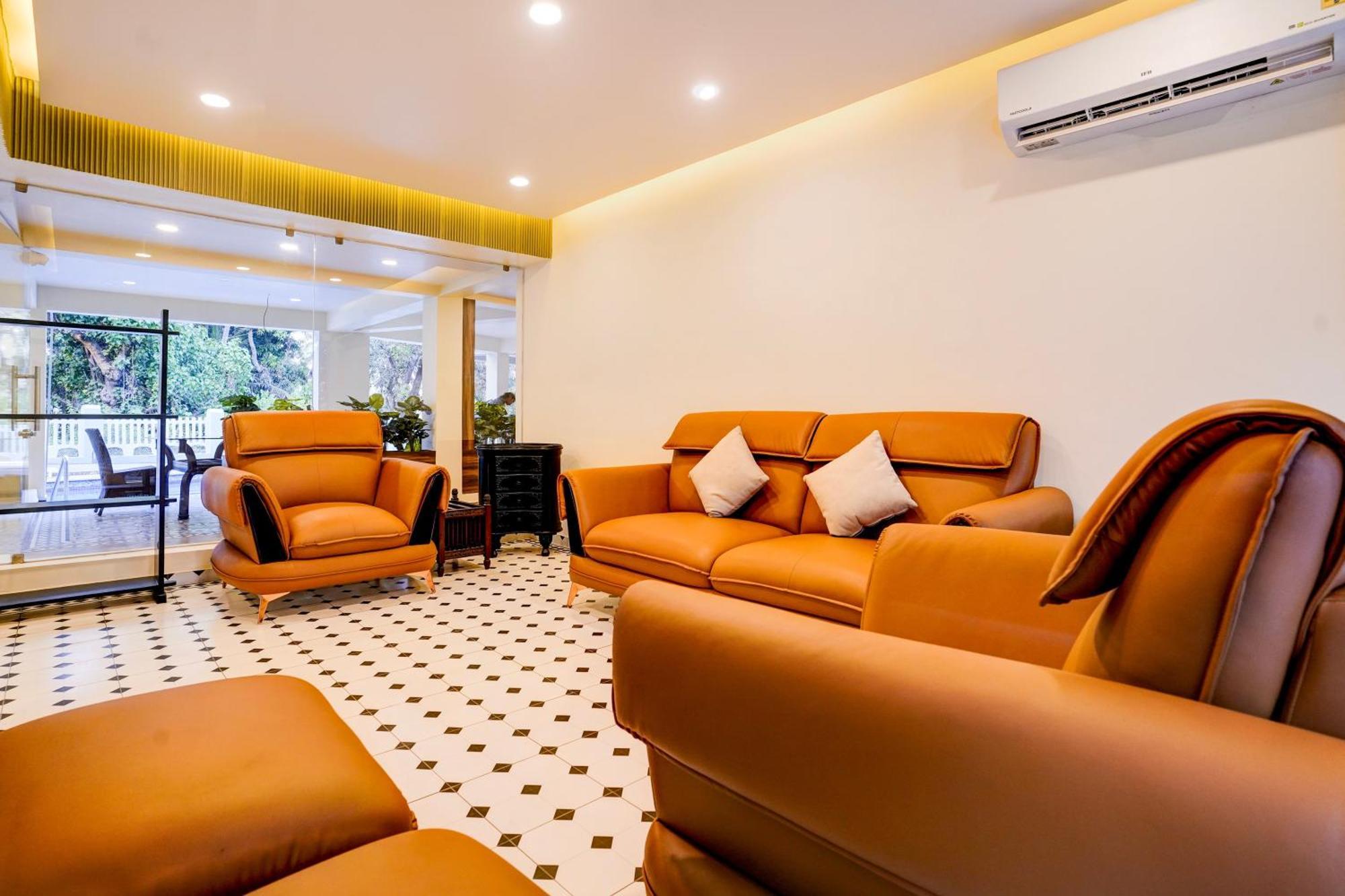 Collection O Dona Karen Hotel GOA Luaran gambar