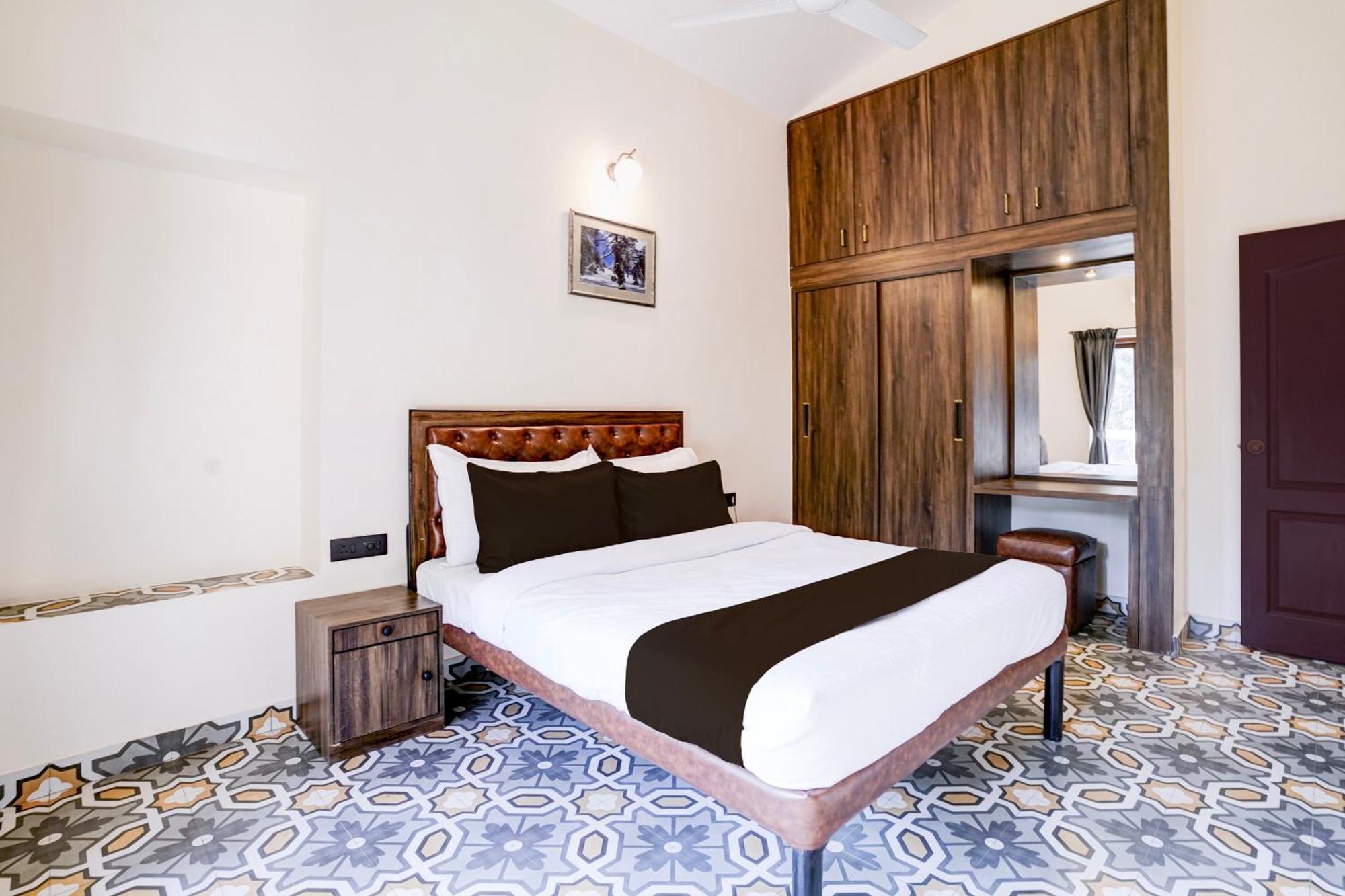 Collection O Dona Karen Hotel GOA Luaran gambar