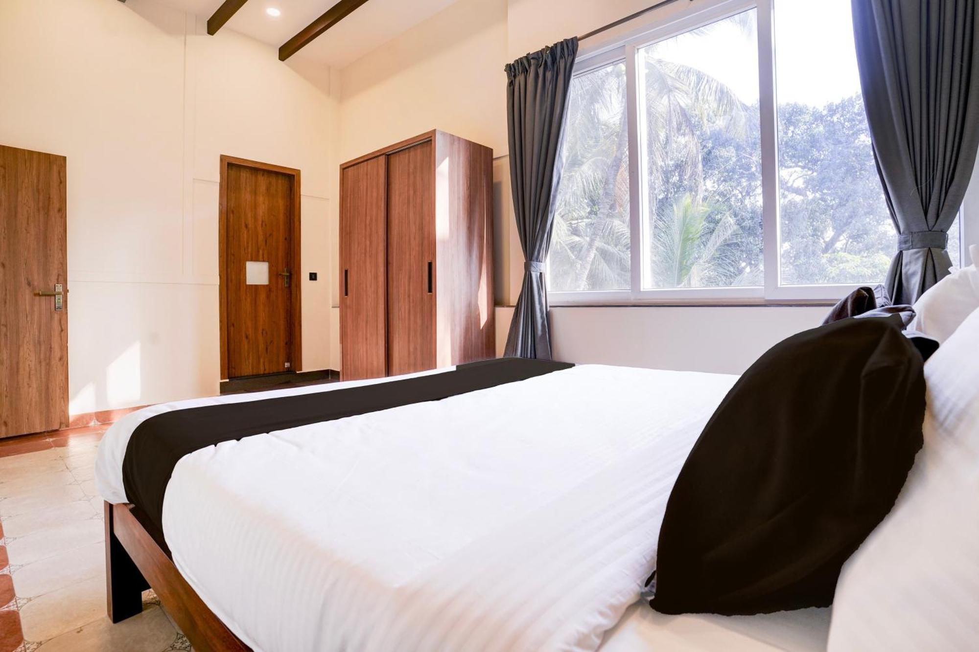 Collection O Dona Karen Hotel GOA Luaran gambar